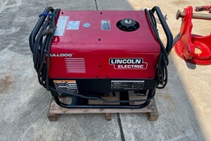 Lincoln Bulldog 140 Welder  Metal Working